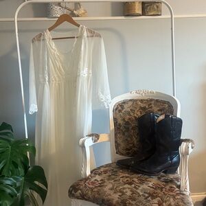 Vintage Offwhite Nightgown and Duster Small